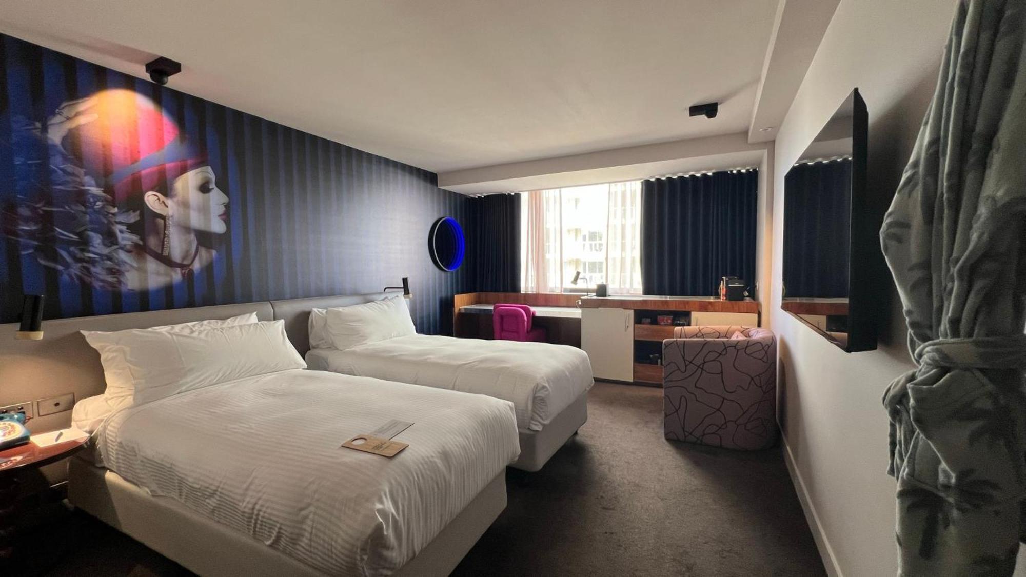 Hotel Indigo Sydney Potts Point By Ihg Rum bild
